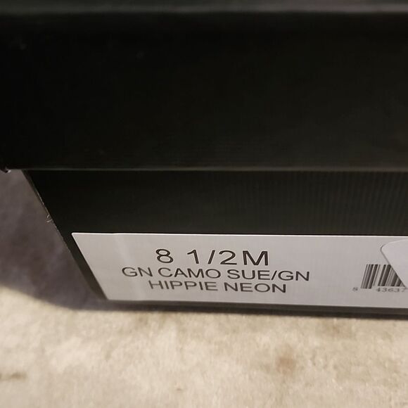 J SLIDES GN CAMO SUE-GN HIPPIE NEON NWT - Picture 5 of 5